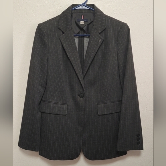 Tommy Hilfiger Gray Pinstripe One Button Women's Blazer Size 10 - Picture 5 of 11